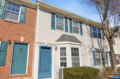 2106 Henry Ct, Mahwah, NJ 07430