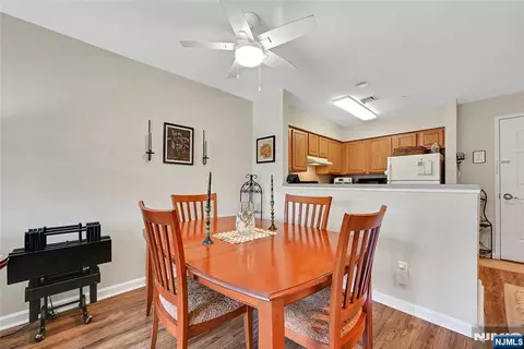 Dining - 189 Forest Ave #216, Paramus, NJ 07652 photo 1 of 2