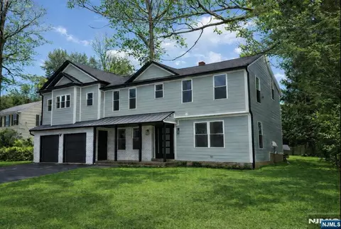 368 Knickerbocker Rd, Tenafly, NJ 07670