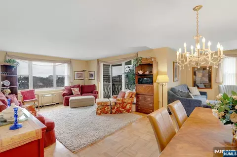 2000 Linwood Ave #5A, Fort Lee, NJ 07024