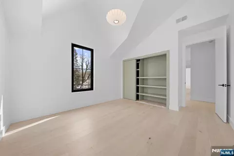 Bedroom - 23 Cherry Ct, Cresskill, NJ 07626 photo 2 of 8