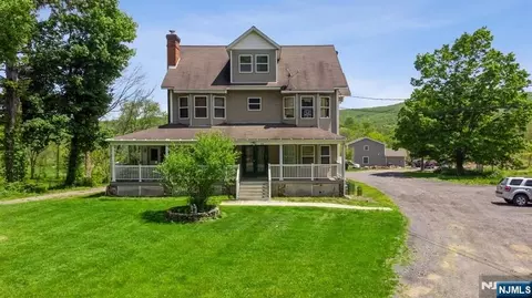 340 State Route 32, Central Valley, NY 10917