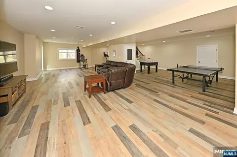 Other - 106 Arnot Pl, Paramus, NJ 07652 photo 6 of 8