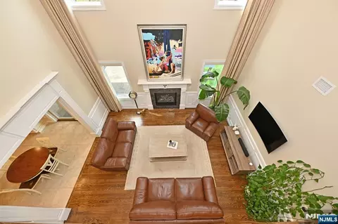 Living - 106 Arnot Pl, Paramus, NJ 07652 photo 3 of 3