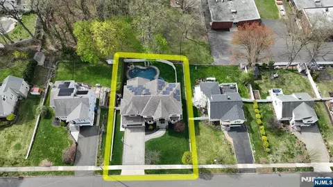 View/Area - 106 Arnot Pl, Paramus, NJ 07652 photo 7 of 8