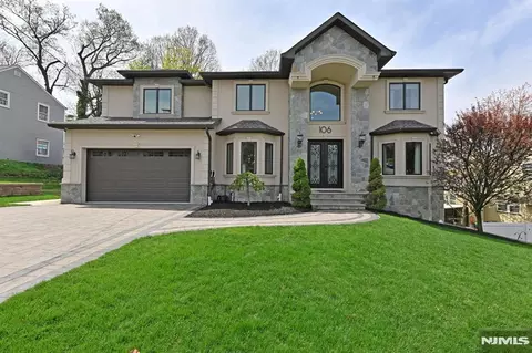 106 Arnot Pl, Paramus, NJ 07652 photo 1