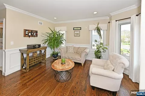 Other - 106 Arnot Pl, Paramus, NJ 07652 photo 2 of 8