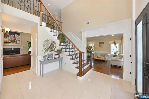 Entry Way - 106 Arnot Pl, Paramus, NJ 07652 photo 1 of 4