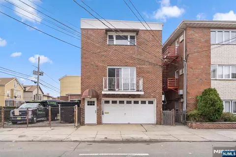 412 Walker St, Fairview, NJ 07022