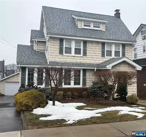 5 Hamilton Ave, Kearny, NJ 07032