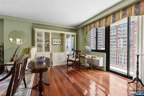 151 Prospect Ave #9D, Hackensack, NJ 07601