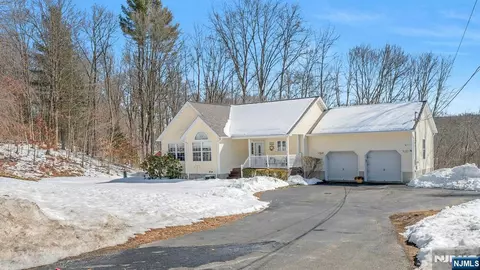 5656 Berkshire Valley Rd, Oak Ridge, NJ 07438