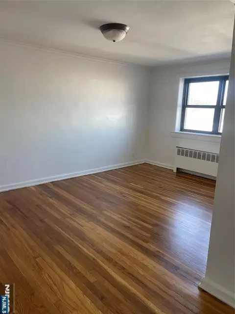 2335 Hudson #D6, Fort Lee, NJ 07024