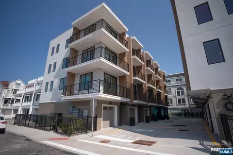 500 Ocean Ter, Seaside Heights, NJ 08751