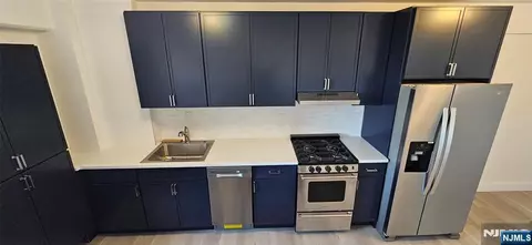 8800 Boulevard E #7K, North Bergen, NJ 07047