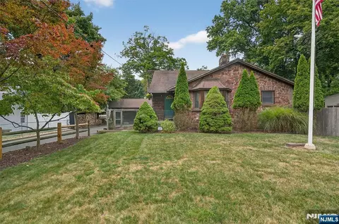 229 Rockland Ave, River Vale, NJ 07675