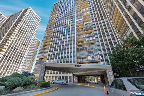 200 Winston #501, Cliffside Park, NJ 07010