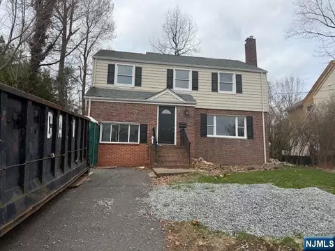 277 Jefferson Ave, Cresskill, NJ 07626
