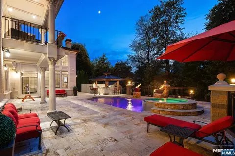 Exterior - 56 Lilac Ln, Paramus, NJ 07652 photo 4 of 4