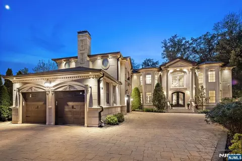 56 Lilac Ln, Paramus, NJ 07652