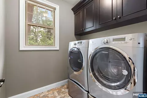 Other - 56 Lilac Ln, Paramus, NJ 07652 photo 3 of 12