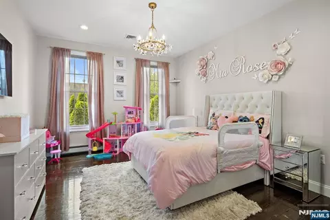 Bedroom - 56 Lilac Ln, Paramus, NJ 07652 photo 4 of 5