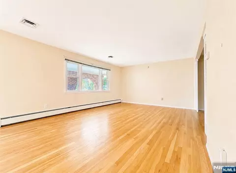 Living - 274 Seton Hall Dr, Paramus, NJ 07652 photo 1 of 2