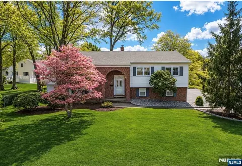 274 Seton Hall Dr, Paramus, NJ 07652 photo 1
