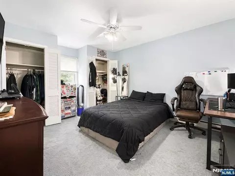 Bedroom - 274 Seton Hall Dr, Paramus, NJ 07652 photo 2 of 5