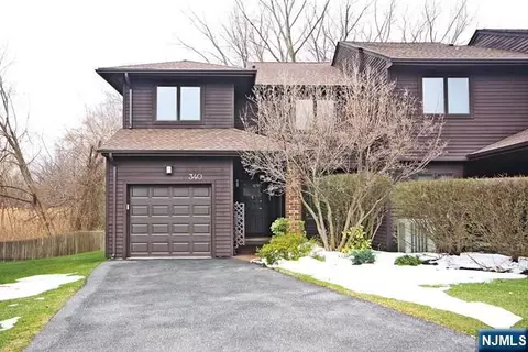 340 French Ct, Teaneck, NJ 07666