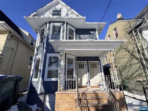 346-348 Woodside Ave, Newark, NJ 07104