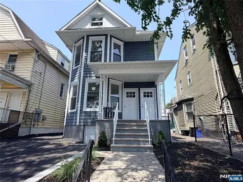 346-348 Woodside Ave, Newark, NJ 07104
