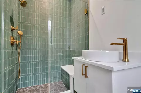 Bath - 7 Central Ave, Demarest, NJ 07627 photo 7 of 7