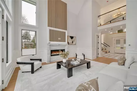 Living - 7 Central Ave, Demarest, NJ 07627 photo 1 of 5