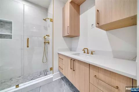 Bath - 7 Central Ave, Demarest, NJ 07627 photo 5 of 7