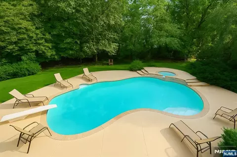 Exterior - 46 Overlook Rd, Alpine, NJ 07620 photo 1 of 2