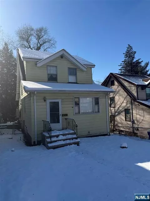 238 Van Nostrand Ave, Englewood, NJ 07631