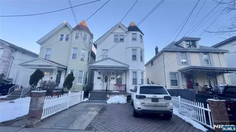 394 Cortlandt St, Belleville, NJ 07109