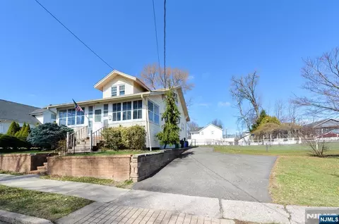 63 Franklin Ave, Saddle Brook, NJ 07663