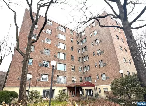 2345 Linwood Ave #4B, Fort Lee, NJ 07024