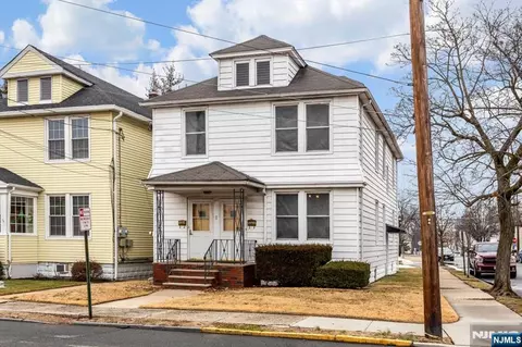 1 4th St, North Arlington, NJ 07031