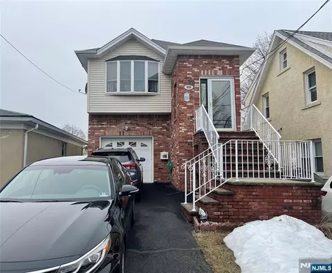 608 Monroe St, Carlstadt, NJ 07072