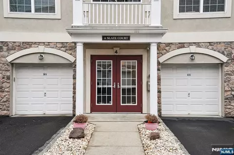 4 Slate Ct, Woodland Park, NJ 07424