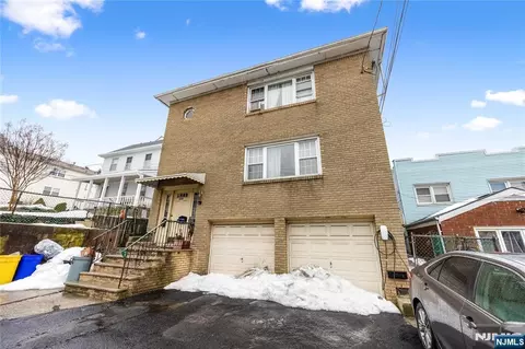 698 Fairview Ave, Fairview, NJ 07022