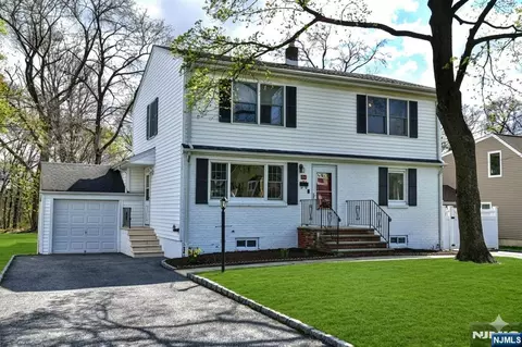 16 Wilson Ter, Waldwick, NJ 07463