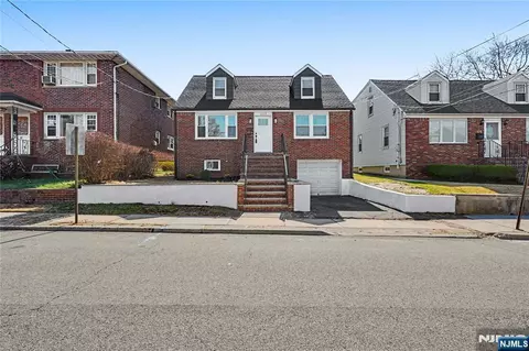 127 Albert St, North Arlington, NJ 07031
