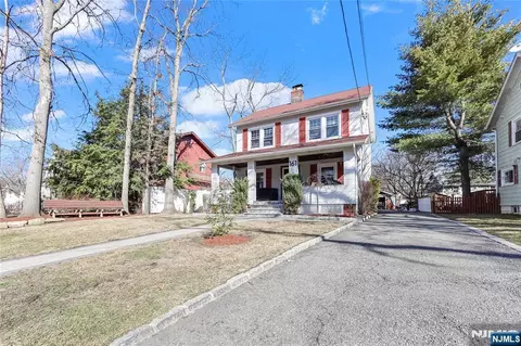 161 Jane St, Englewood, NJ 07631