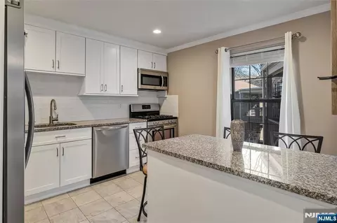 181 Long Hill Rd #8-12, Little Falls, NJ 07424