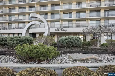 1530 Palisade Ave #8M, Fort Lee, NJ 07024