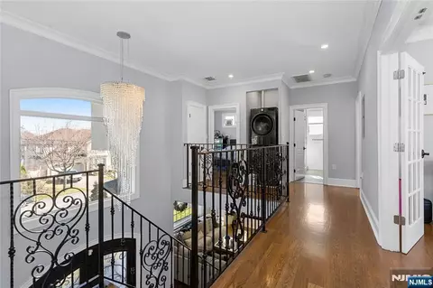 Entry Way - 537 Spring Valley Rd, Paramus, NJ 07652 photo 3 of 4